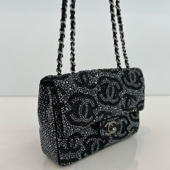 CHANEL 23A CC RUTHENIUM & BLACK CRYSTAL MINI FLAP BAG NWT! - Picture 4 of 17